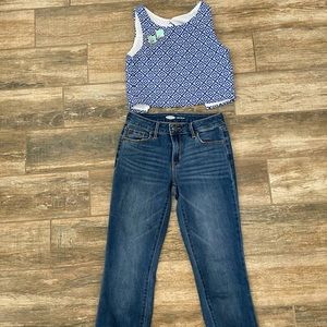 SOLD 3 for $20 GNOSummer Geo-Floral Crop Top